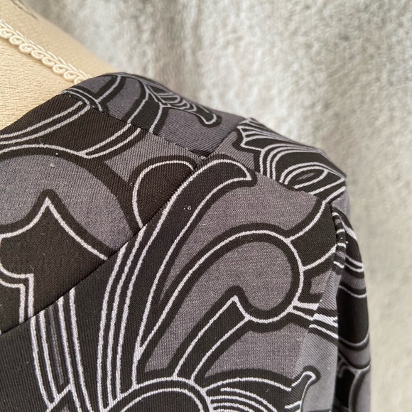 Cleo ladies dress size 12 - very flattering shape, black, grey and white - Picture 6 of 8